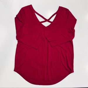 American Eagle red 3/4 length top